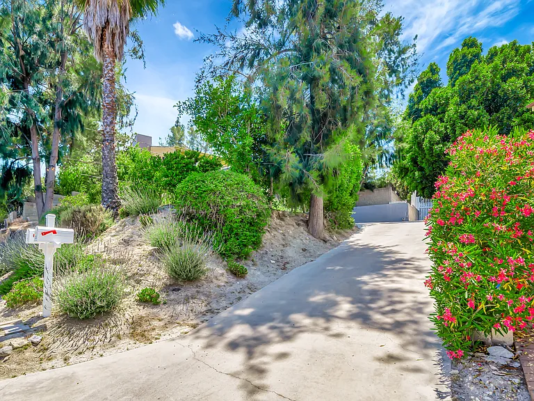 5311 Elvira Rd — Photo 43