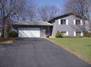 10608 Flamingo St NW, Coon Rapids, MN 55433