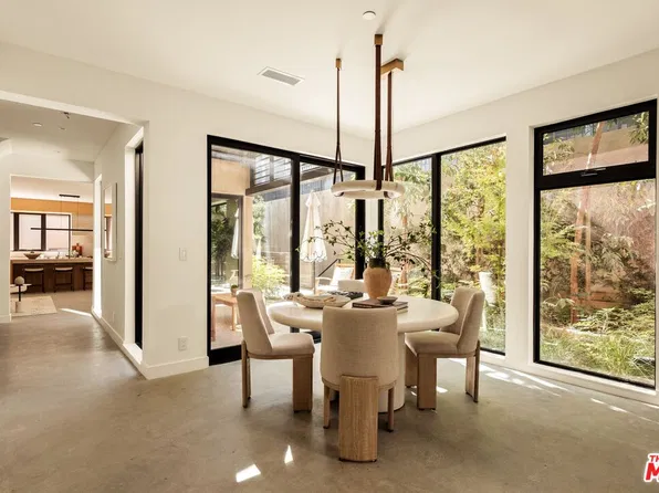 929 Hilldale Ave, West Hollywood, CA 90069