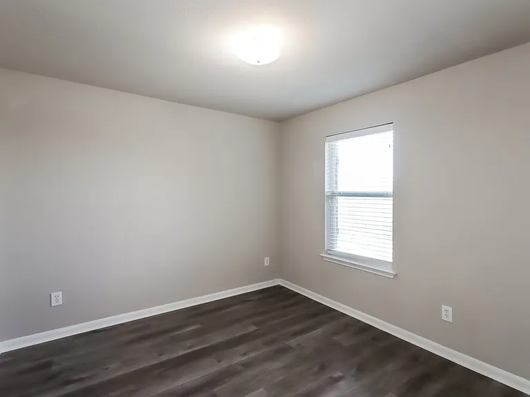 19107 Remington Grove Ct — Photo 17