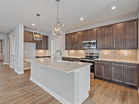 2nd image of 2344 Amici Dr