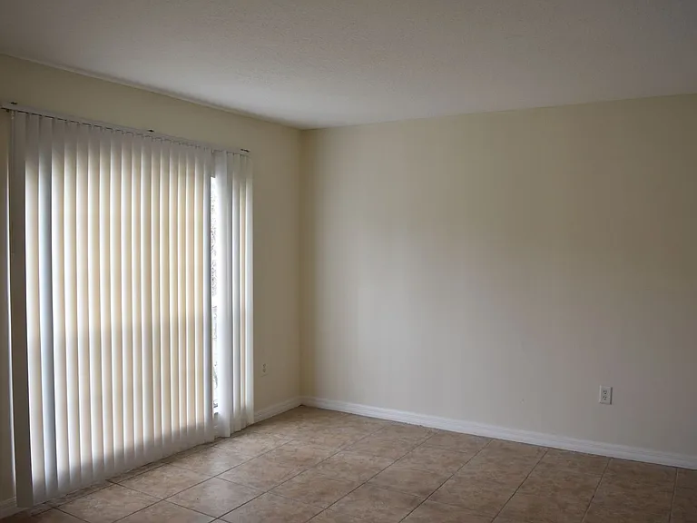 334 Bordeaux Ave NE — Photo 12