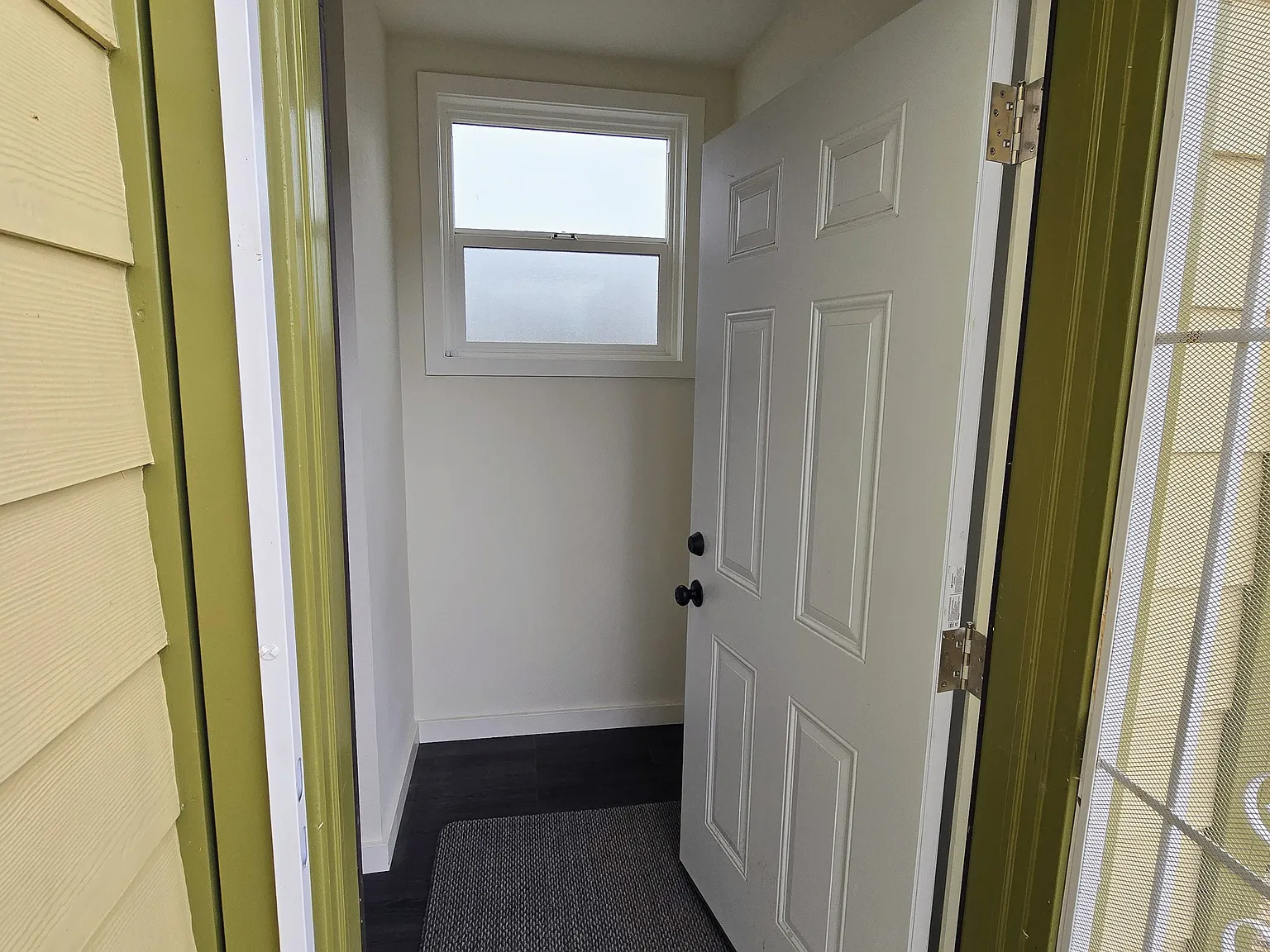 1 bed, 600 sqft, $2,400 — Photo 4