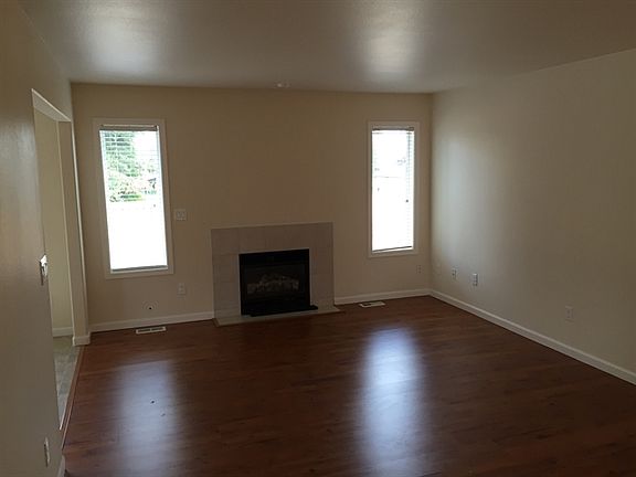 3rd image of 17615 24th Avenue Ct E