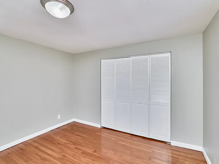 5500 Pershing Ave #44 — Photo 25