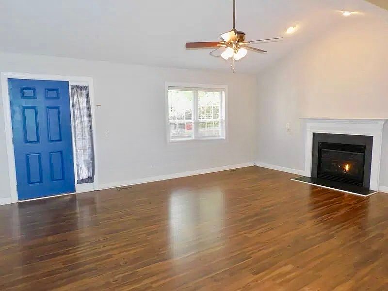 1st image of 2804 Mitchell Wood Dr #2