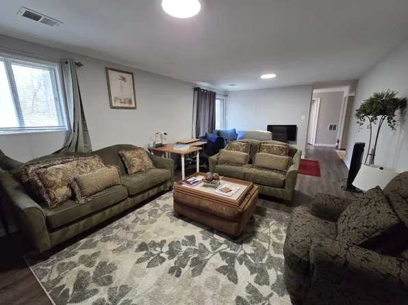 7009 Lamp Post Ln #B, Alexandria, VA 22306