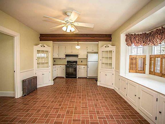 4th image of 26 Belview St