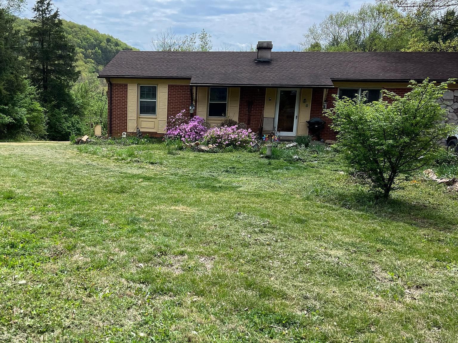 611 Youngs Dr, Front Royal, VA 22630 Zillow