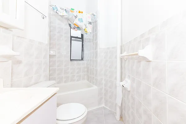 Rented by MySpaceNYC | media 23