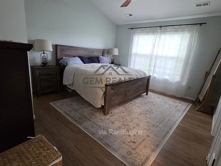 54 Dawson Dr — Photo 7