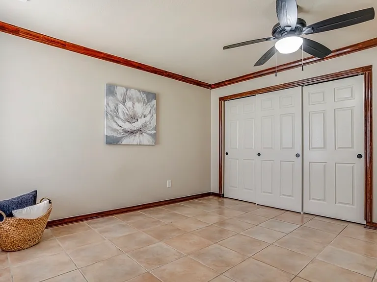 310 Salem Dr #1 — Photo 27