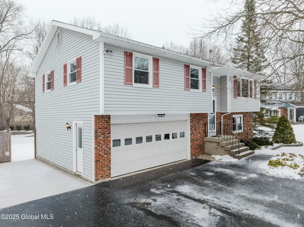 5218 Linden Court, Schenectady, NY 12303