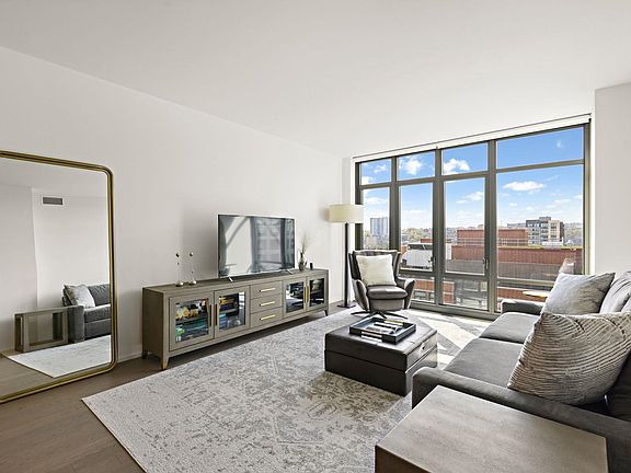 3rd image of 1425 Hudson St APT 11B