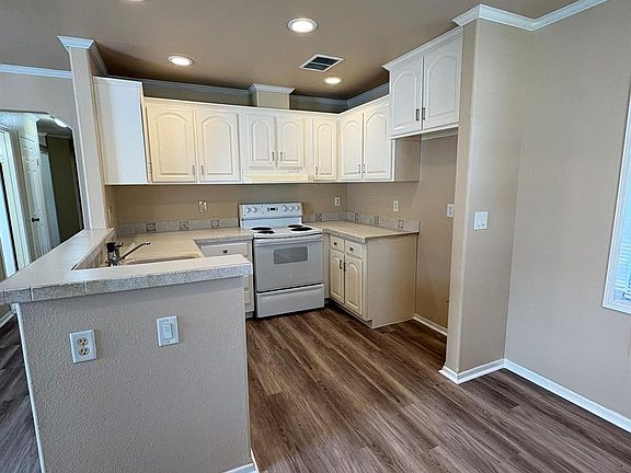 3rd image of 10002 Sugarvine Ln