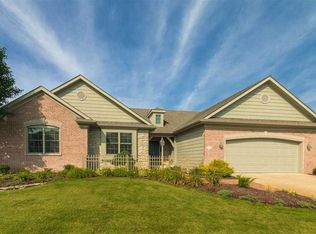 51689 Sandelwood Ct, Granger, IN 46530