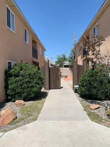 Modern 2 Bedroom Apts in Ridgecrest Photo 1