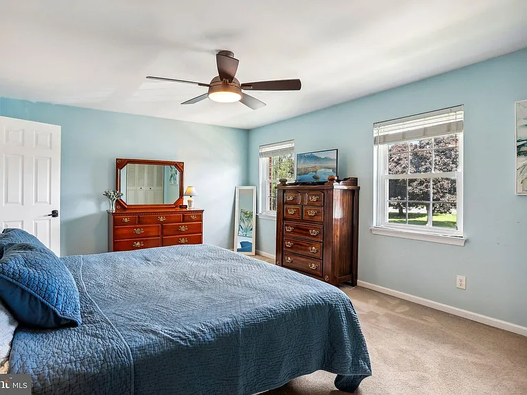 323 Penwyllt Ct — Photo 21