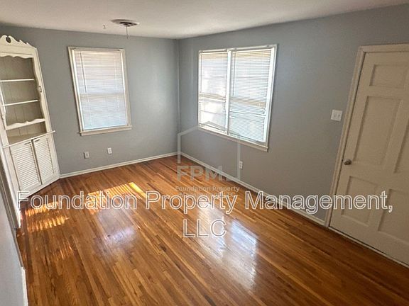 5th image of 1760 S Goodlett St