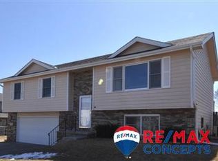 1625 Meadowlark Rd, Lincoln, NE 68521