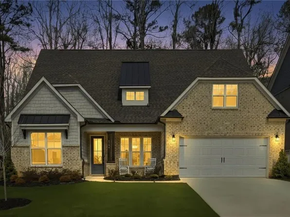 6984 Manchester Dr, Flowery Branch, GA 30542