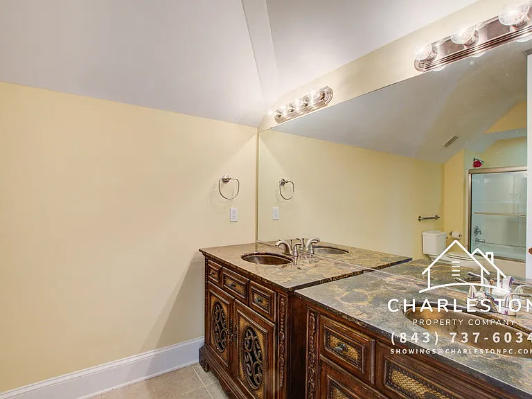 1739 Indigo Island Dr — Photo 45
