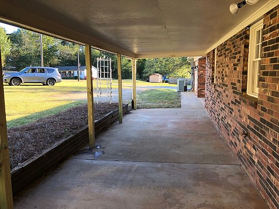 5th image of 3955 English Oak Dr