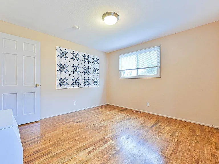 9035 Carol Ave S — Photo 6