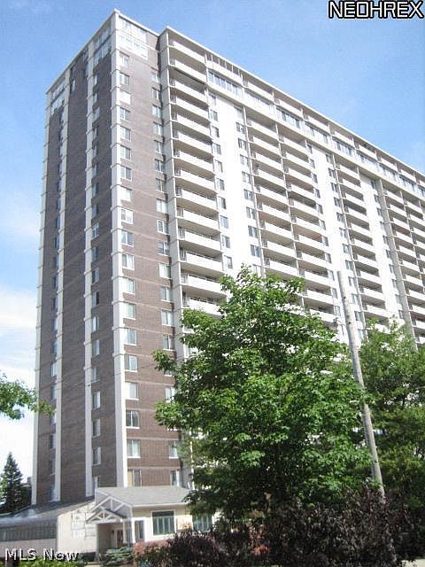 1st image of 12900 Lake Ave Penthouse 10
