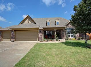 10204 N 142nd East Ave, Owasso, OK 74055