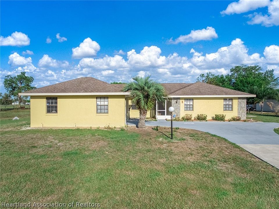 1st image of 111 Revson Ave