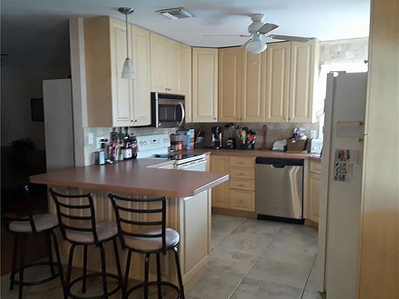 3rd image of 15 Grosbeak Ln #15