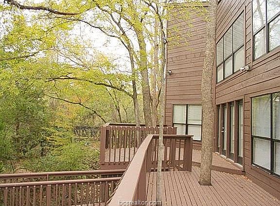 3rd image of 1603 Wolf Pen Ct