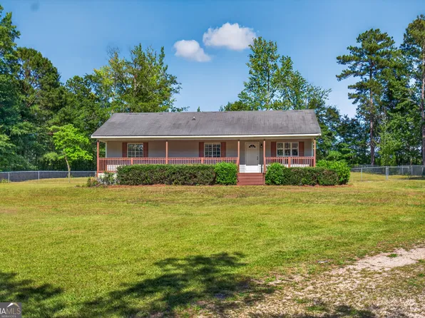 224 Leisure Cir, Pine Mountain, GA 31822