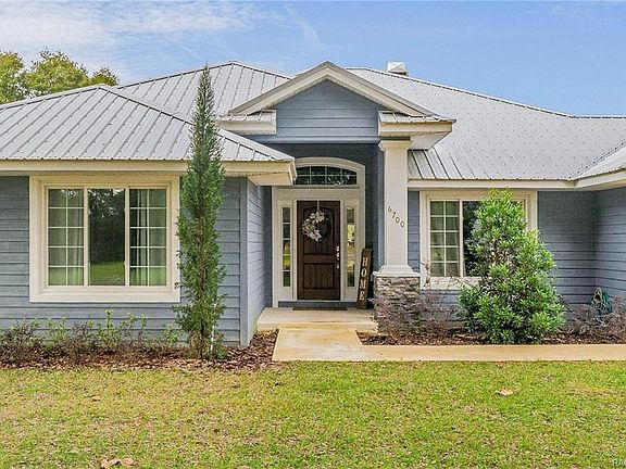 2nd image of 6700 N Paraqua Cir