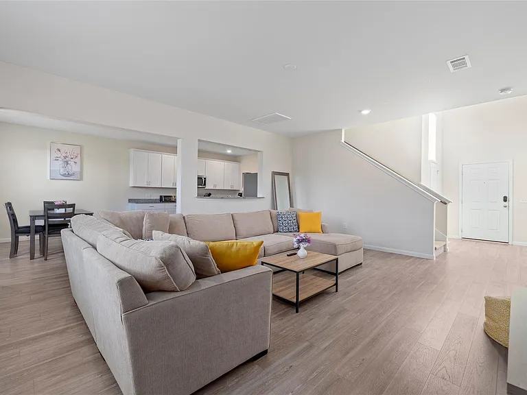 16314 Dutton Clover Dr — Photo 5