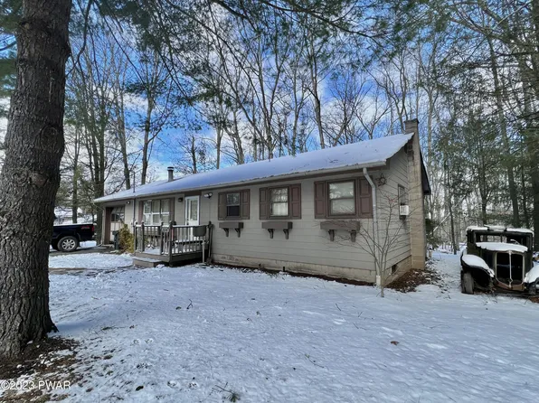 206 Sunset Hill Rd, Hawley, PA 18428