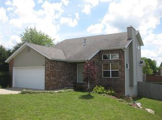 3930 W Randall St, Battlefield, MO 65619