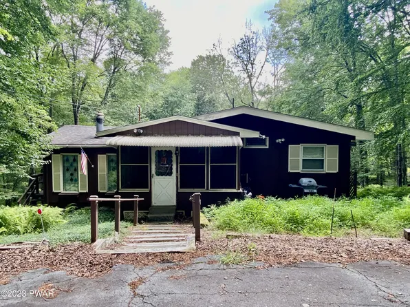 246 Lake Forest Dr, Dingmans Ferry, PA 18328