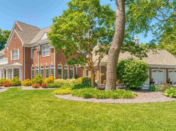 5800 Temper Trail Ct, Evansville, IN 47720