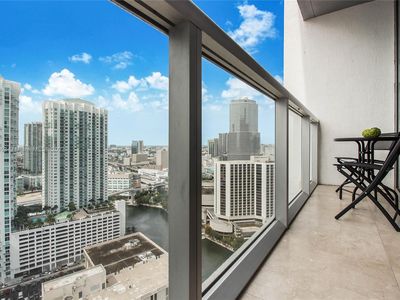 485 Brickell Ave APT 3005, Miami, FL, 33131