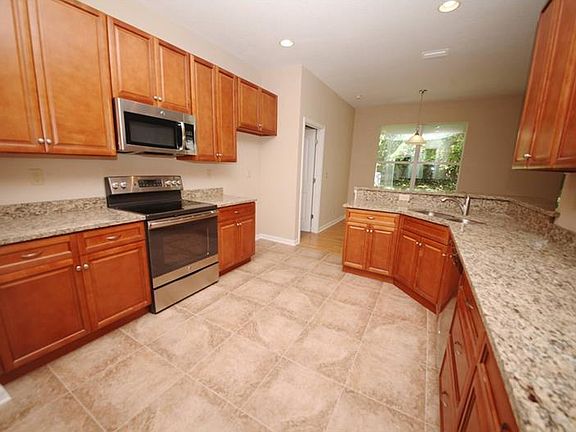 3rd image of 144 Lakewood Dr