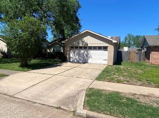 3823 Windmill St, Sugar Land, TX 77479