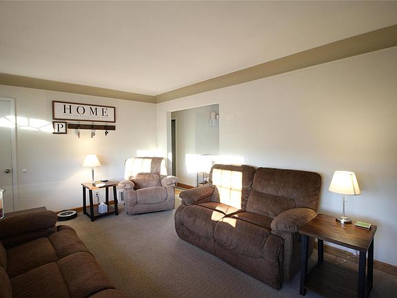 4th image of 2816 Fortune Dr