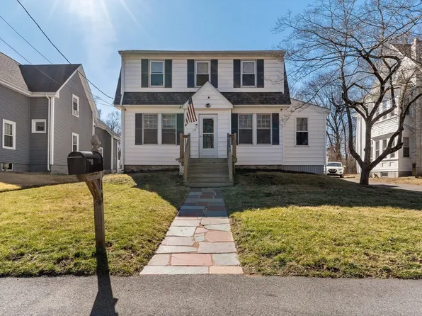 19 General Cobb St, Taunton, MA 02780