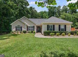 105 Paces Landing Trl, Newnan, GA 30263