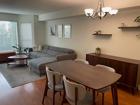 5th image of 228 E 18th Ave #106
