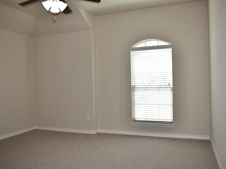 4916 Stray Creek Ln — Photo 17