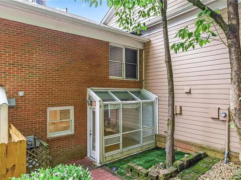 7500 Roswell Rd #80 — Photo 23