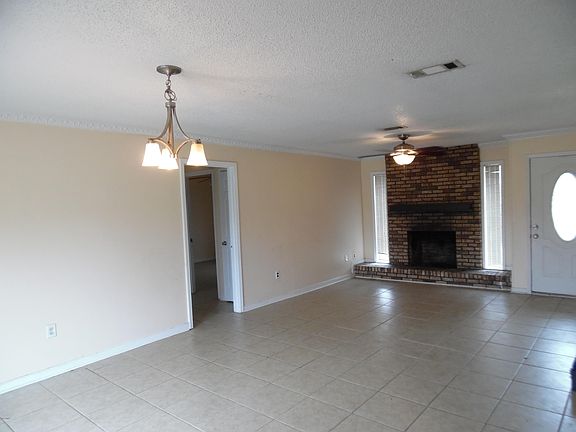 2nd image of 505 Tasha Dr